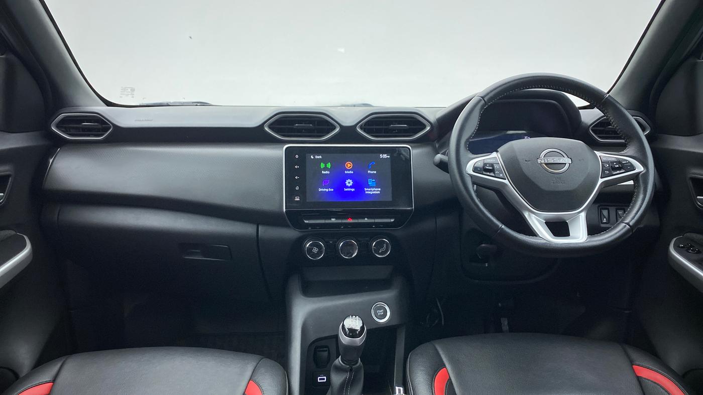 2021 Nissan MAGNITE XV PRM. TURBO . MT PETROL, Petrol, Manual, 9,032 km, Dashboard