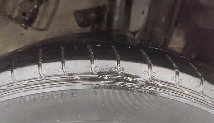 2018 Tata NEXON XM PETROL, Petrol, Manual, 85,810 km, Left Rear Tyre Tread