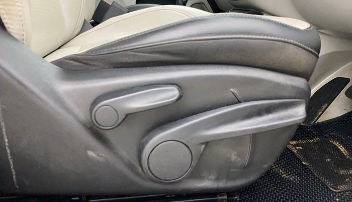 2018 Jeep Compass LIMITED 2.0 DIESEL, Diesel, Manual, 83,385 km, Driver Side Adjustment Panel