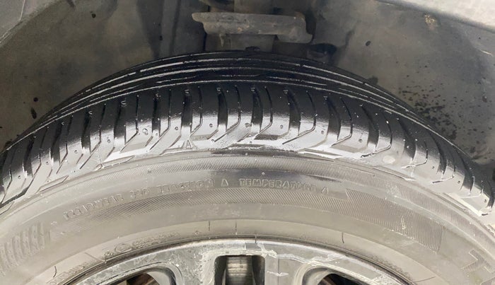 2018 Jeep Compass LIMITED 2.0 DIESEL, Diesel, Manual, 83,385 km, Right Front Tyre Tread