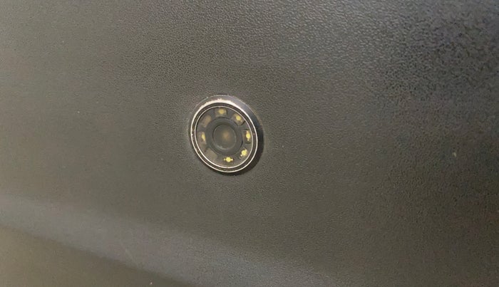 2020 Mahindra XUV300 W4 1.2 PETROL, Petrol, Manual, 61,281 km, Parking Camera