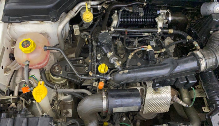 2020 Mahindra XUV300 W4 1.2 PETROL, Petrol, Manual, 61,281 km, Engine View - Right