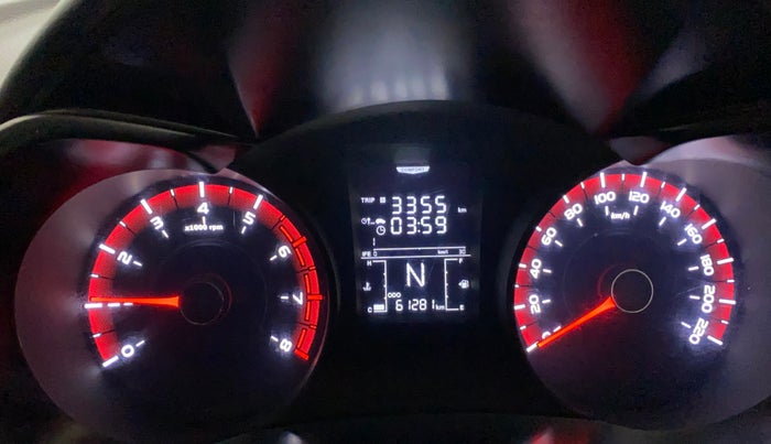 2020 Mahindra XUV300 W4 1.2 PETROL, Petrol, Manual, 61,281 km, Odometer Image
