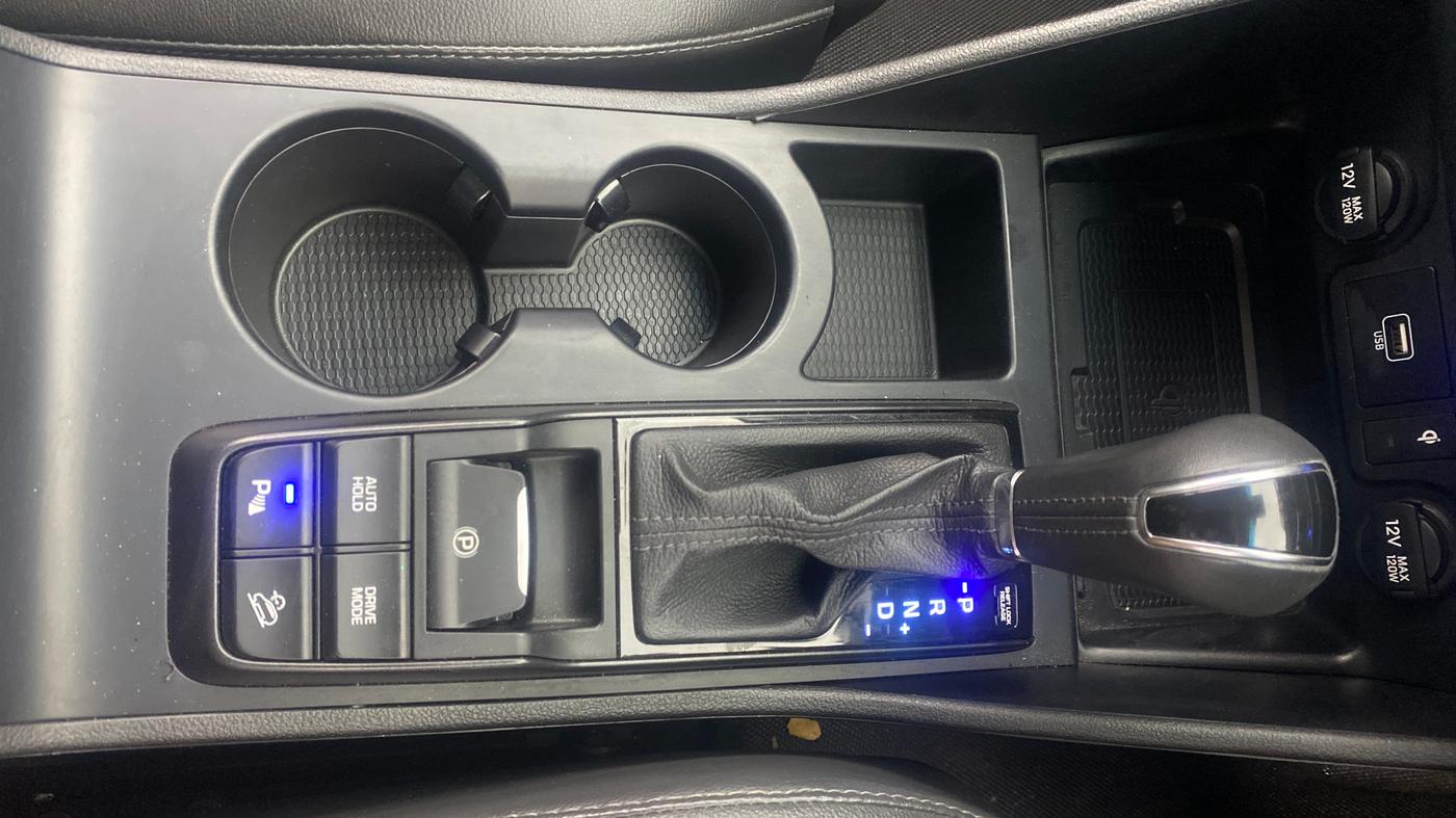 2022 Hyundai Tucson GLS 2WD AT PETROL, Petrol, Automatic, 12,220 km, Gear Lever