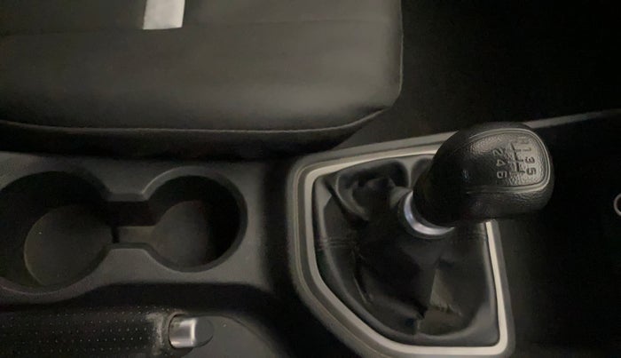 2016 Hyundai Creta S 1.6 PETROL, Petrol, Manual, 69,302 km, Gear Lever