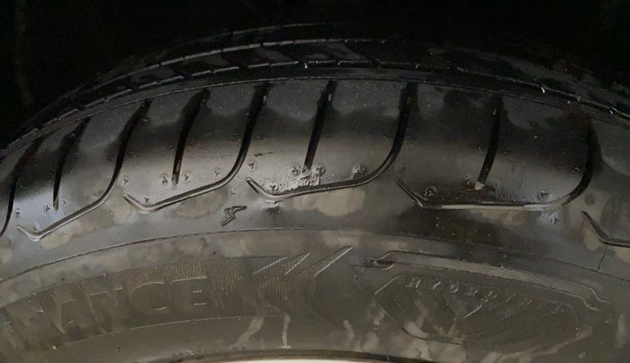 2016 Hyundai Creta S 1.6 PETROL, Petrol, Manual, 69,302 km, Right Front Tyre Tread