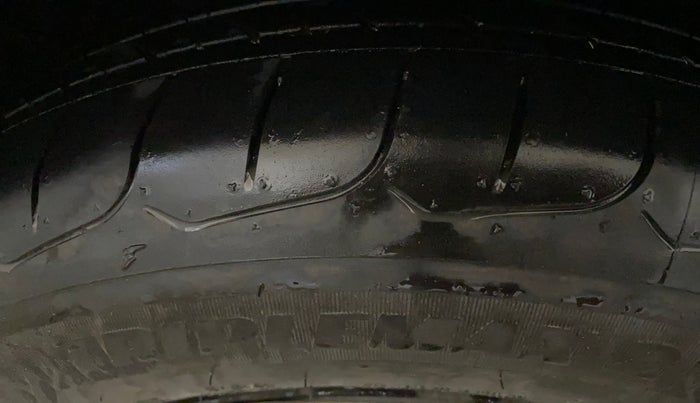 2016 Hyundai Creta S 1.6 PETROL, Petrol, Manual, 69,302 km, Left Front Tyre Tread