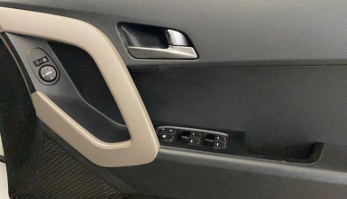 2016 Hyundai Creta S 1.6 PETROL, Petrol, Manual, 69,302 km, Driver Side Door Panels Control