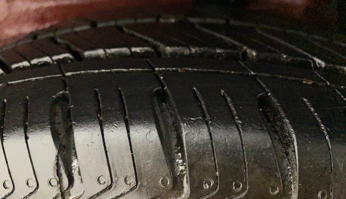 2018 Maruti Celerio VXI CNG, CNG, Manual, 99,211 km, Left Rear Tyre Tread