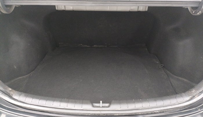 2022 Hyundai Verna SX (O) 1.0 TURBO DCT, Petrol, Automatic, 41,686 km, Boot Inside