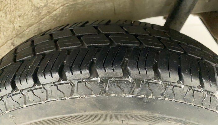 2012 Maruti Wagon R 1.0 LXI, CNG, Manual, 86,615 km, Left Rear Tyre Tread