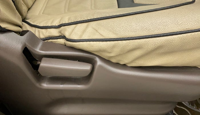 2011 Maruti Zen Estilo LXI CNG, CNG, Manual, 64,614 km, Driver Side Adjustment Panel