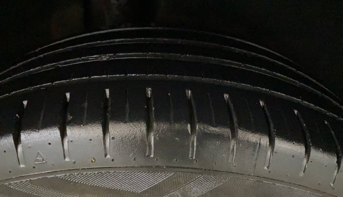 2020 Maruti Baleno ZETA PETROL 1.2, Petrol, Manual, 36,738 km, Right Rear Tyre Tread