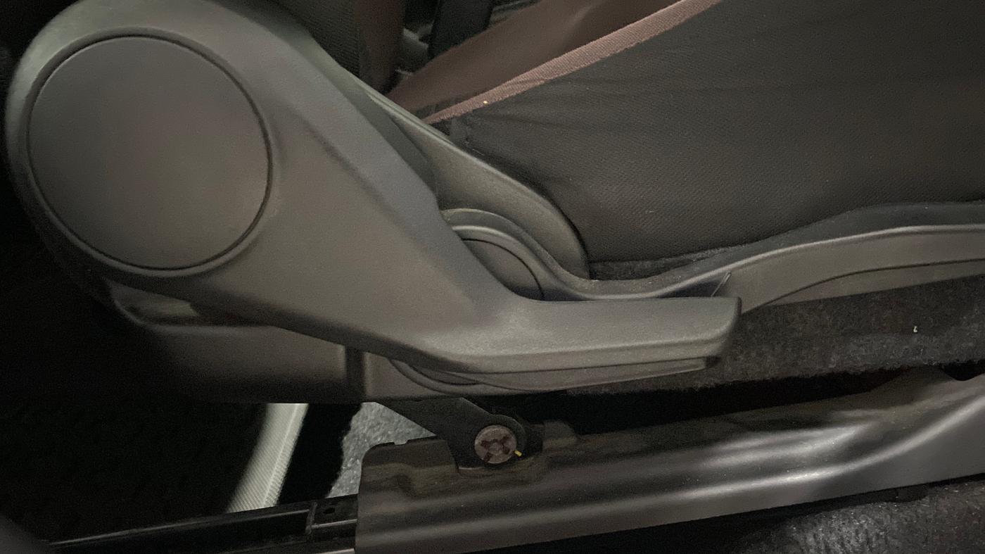 2023 Maruti FRONX ZETA 1.0L TURBO 6 AT, Petrol, Automatic, 34,068 km, Driver Side Adjustment Panel