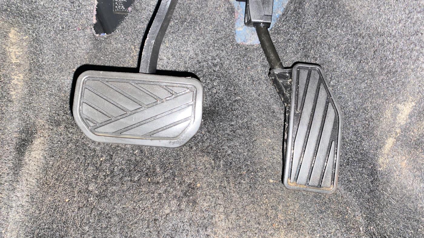 2023 Maruti FRONX ZETA 1.0L TURBO 6 AT, Petrol, Automatic, 34,068 km, Pedals