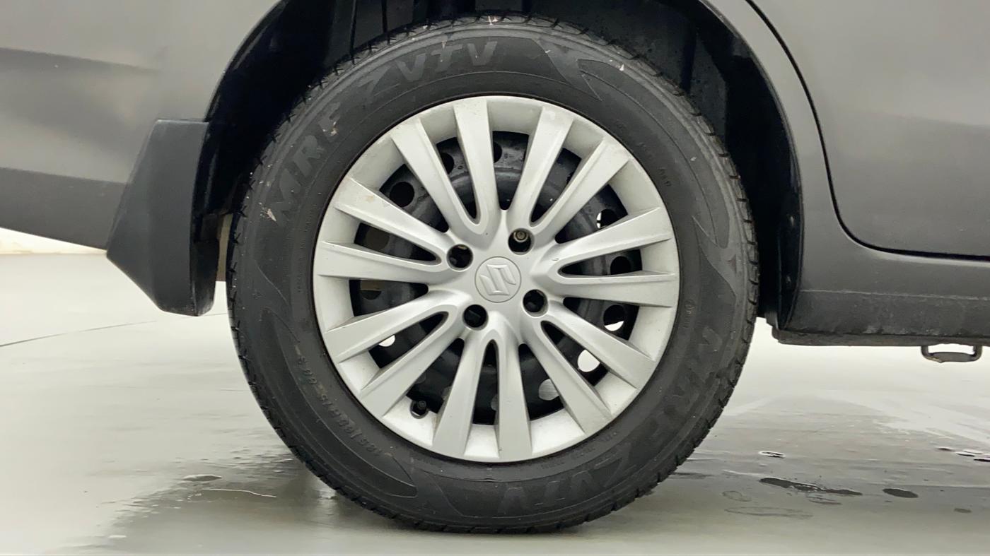 2017 Maruti Ertiga VDI SHVS, Diesel, Manual, 17,714 km, Right Rear Wheel