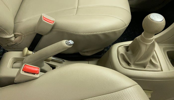 2017 Maruti Ertiga VDI SHVS, Diesel, Manual, 17,714 km, Gear Lever