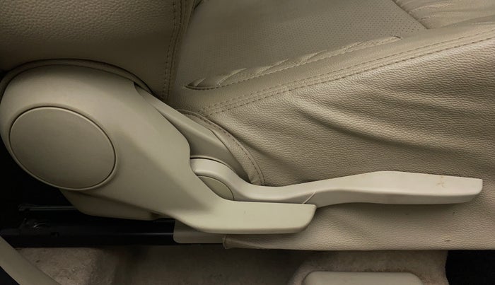 2020 Maruti Dzire VXI, Petrol, Manual, 22,652 km, Driver Side Adjustment Panel