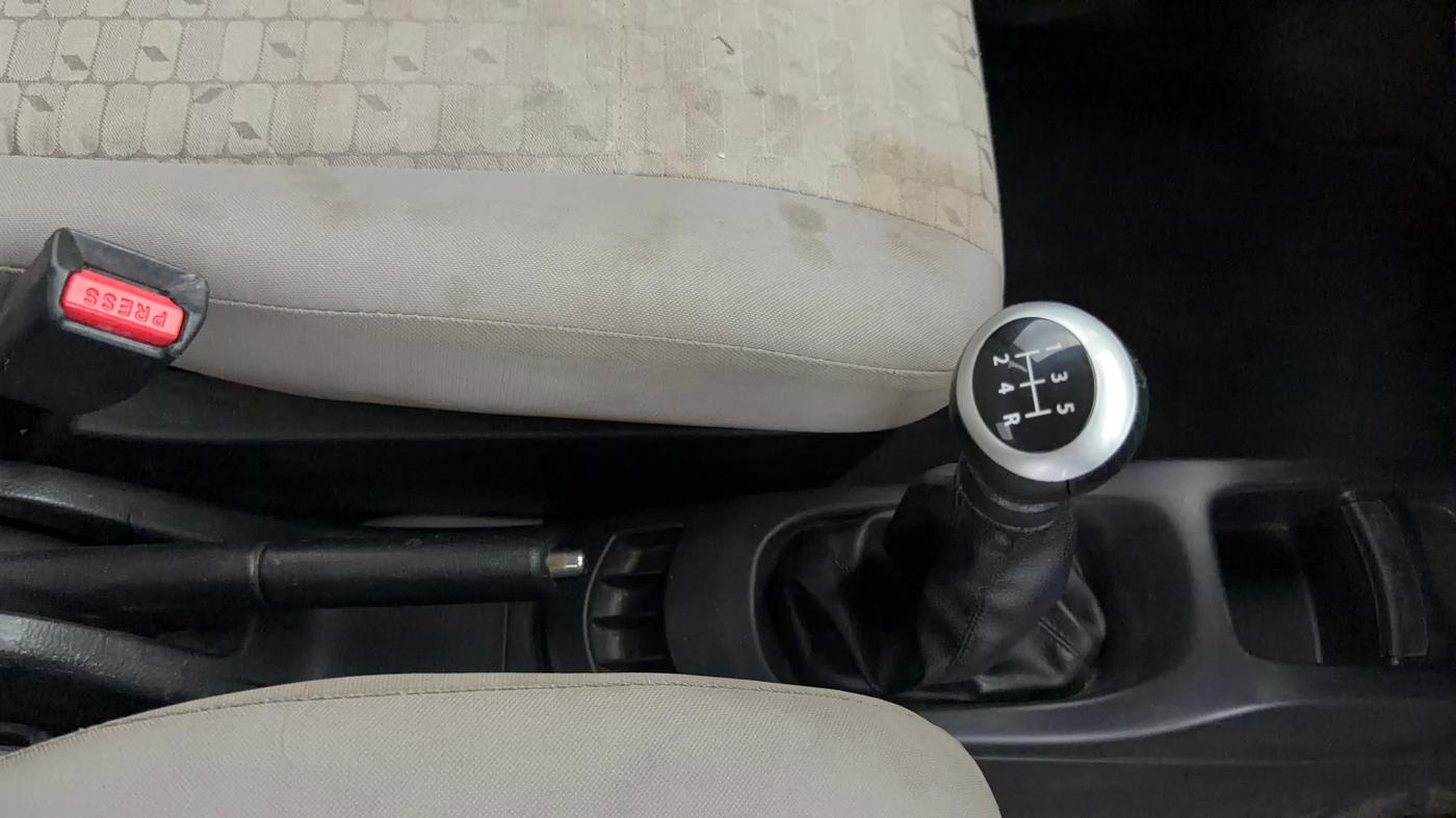 2015 Maruti Wagon R 1.0 VXI, Petrol, Manual, 11,326 km, Gear Lever