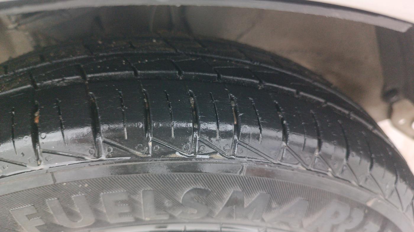 2020 Maruti Alto VXI PLUS, Petrol, Manual, 14,065 km, Right Front Tyre Tread
