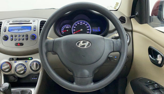 2014 Hyundai i10 SPORTZ 1.1, Petrol, Manual, 37,958 km, Steering Wheel Close Up