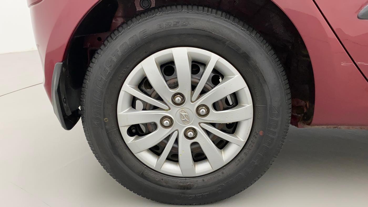 2014 Hyundai i10 SPORTZ 1.1, Petrol, Manual, 37,958 km, Right Rear Wheel