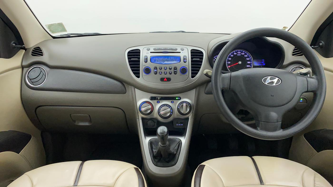 2014 Hyundai i10 SPORTZ 1.1, Petrol, Manual, 37,958 km, Dashboard