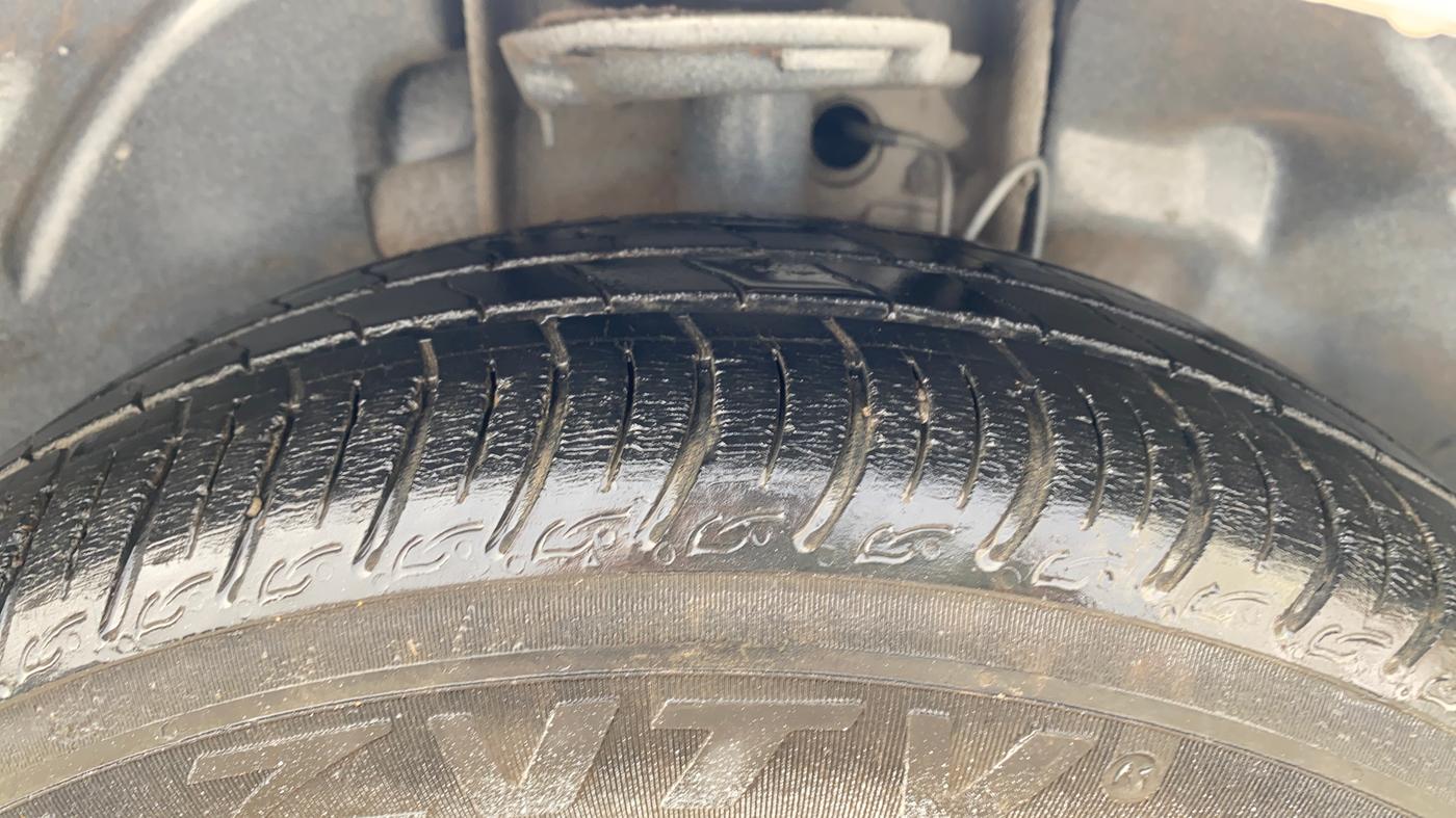 2023 Tata Tiago XTA PETROL, Petrol, Automatic, 14,361 km, Right Front Tyre Tread