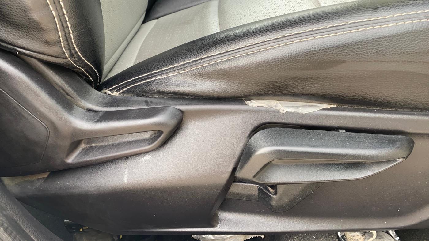 2023 Tata Tiago XTA PETROL, Petrol, Automatic, 14,361 km, Driver Side Adjustment Panel