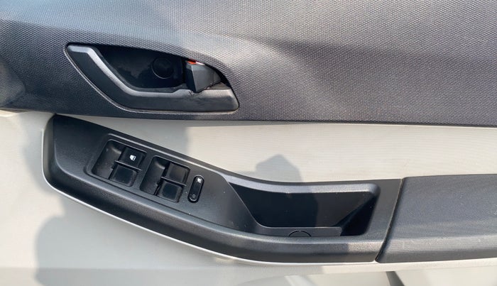 2023 Tata Tiago XTA PETROL, Petrol, Automatic, 14,332 km, Driver Side Door Panels Control