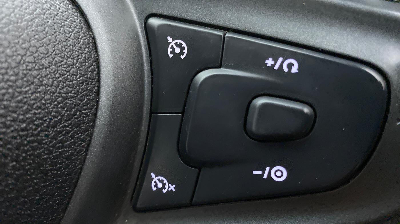 2021 Tata PUNCH ACCOMPLISHED DAZZLE PACK MT, Petrol, Manual, 11,070 km, Adaptive Cruise Control
