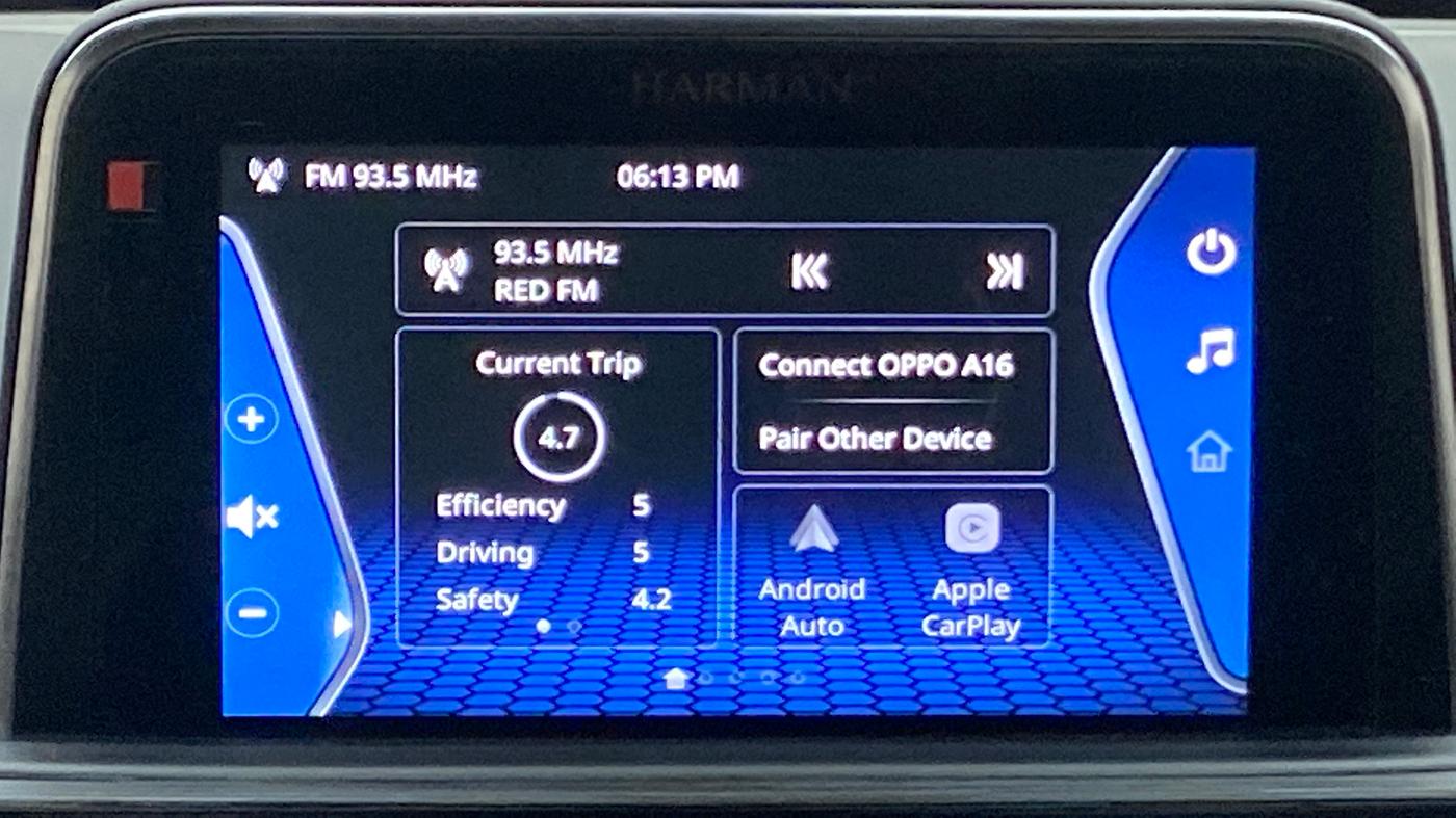 2021 Tata PUNCH ACCOMPLISHED DAZZLE PACK MT, Petrol, Manual, 11,070 km, Infotainment System