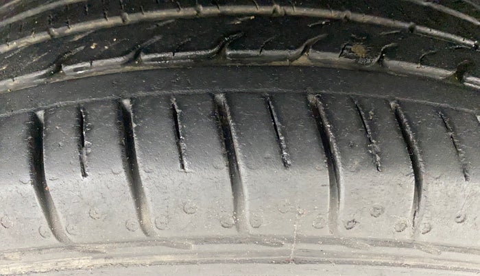 2022 KIA SELTOS HTK PLUS 1.5, Petrol, Manual, 31,070 km, Right Front Tyre Tread