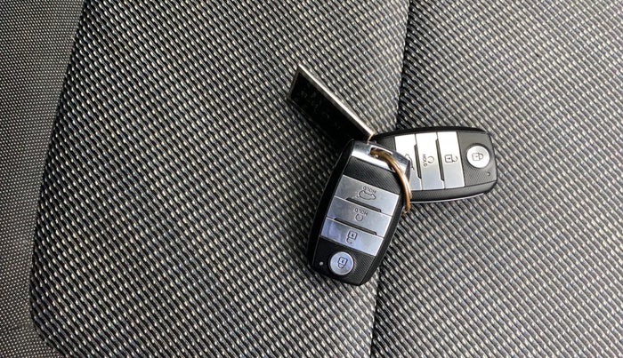 2022 KIA SELTOS HTK PLUS 1.5, Petrol, Manual, 31,070 km, Key Close Up