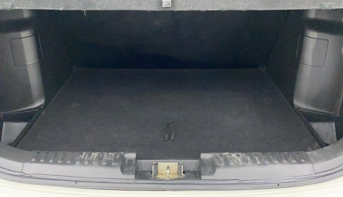 2019 Maruti Vitara Brezza VDI, Diesel, Manual, 58,894 km, Boot Inside