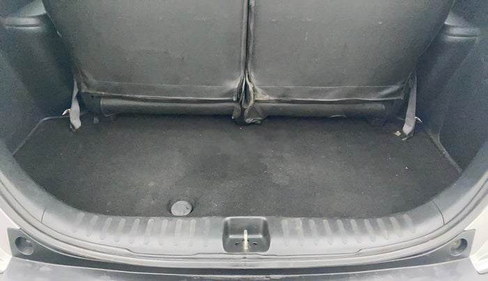 2016 Honda BR-V 1.5L I-VTEC S, Petrol, Manual, 26,795 km, Boot Inside