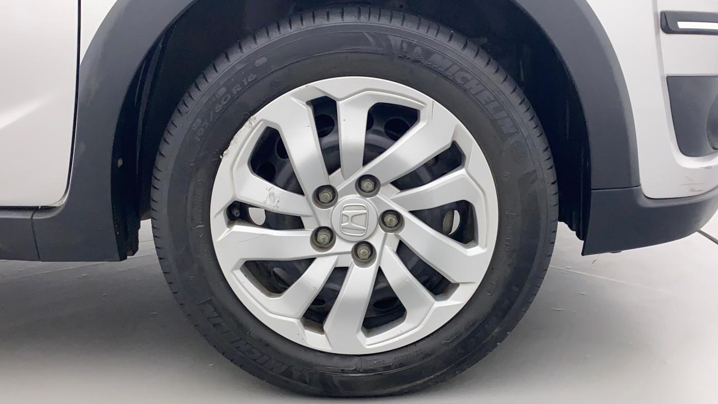 2016 Honda BR-V 1.5L I-VTEC S, Petrol, Manual, 26,795 km, Right Front Wheel