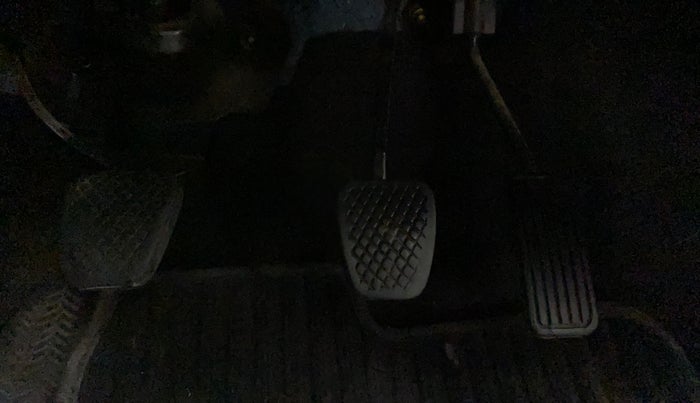 2016 Honda BR-V 1.5L I-VTEC S, Petrol, Manual, 26,795 km, Pedals