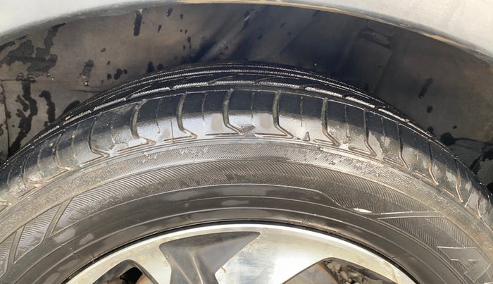 2017 Honda BR-V 1.5L I-VTEC V CVT, Petrol, Automatic, 1,00,388 km, Left Rear Tyre Tread