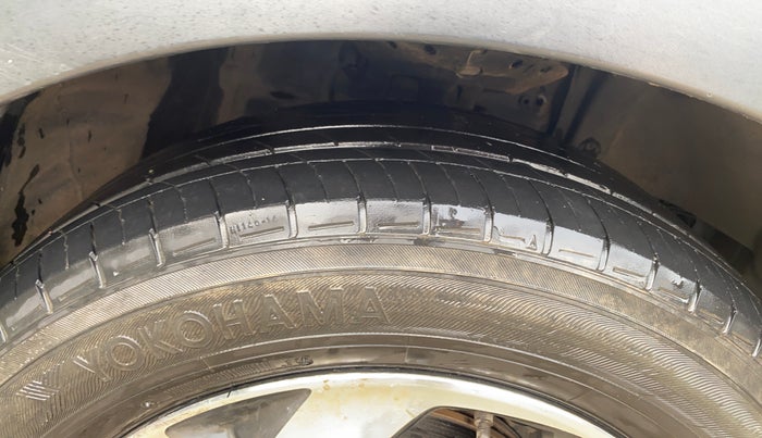 2017 Honda BR-V 1.5L I-VTEC V CVT, Petrol, Automatic, 1,00,388 km, Right Front Tyre Tread