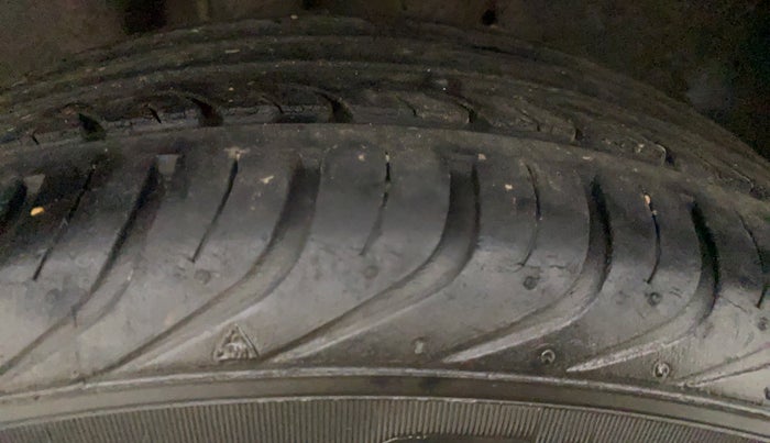 2016 Volkswagen Polo GT TSI AT, Petrol, Automatic, 43,216 km, Right Rear Tyre Tread
