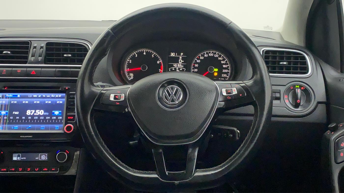 2016 Volkswagen Polo GT TSI AT, Petrol, Automatic, 43,216 km, Steering Wheel Close Up