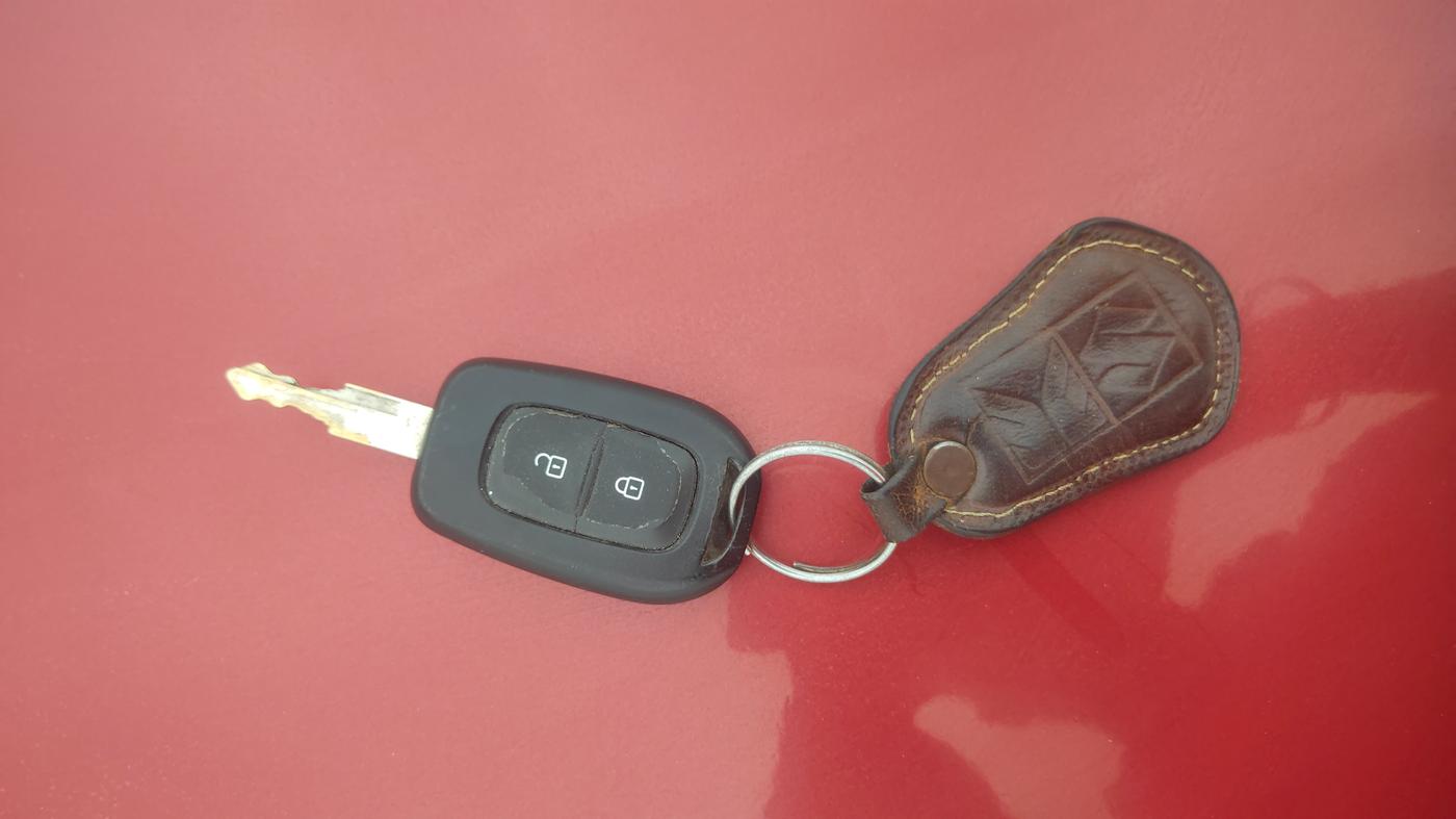 2017 Renault Kwid RXL 1.0 AMT, Petrol, Automatic, 19,851 km, Key Close Up