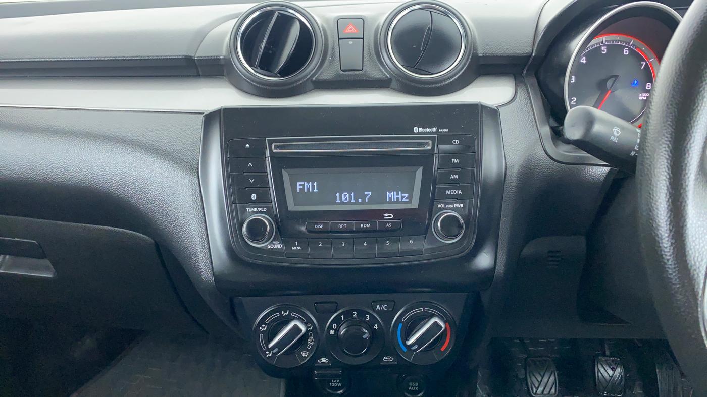 2020 Maruti Swift VXI D, Petrol, Manual, 20,892 km, Air Conditioner