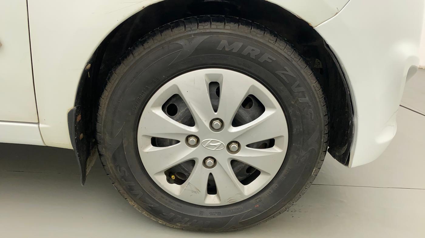 2011 Hyundai i10 MAGNA 1.2, Petrol, Manual, 74,587 km, Right Front Wheel