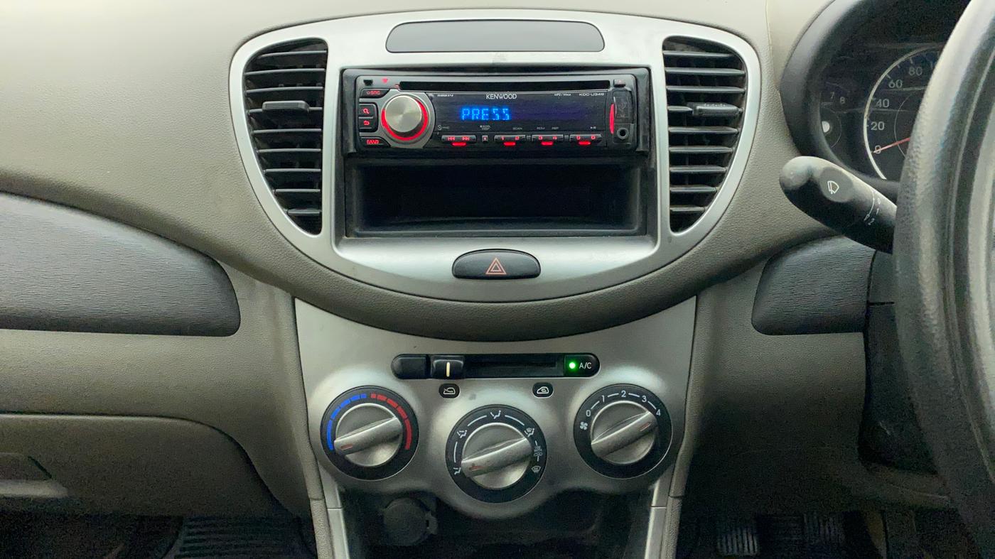 2011 Hyundai i10 MAGNA 1.2, Petrol, Manual, 74,587 km, Air Conditioner