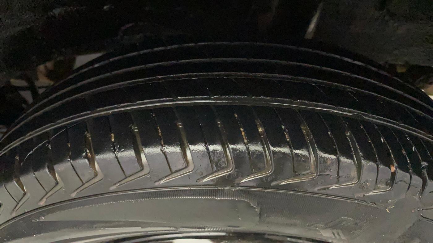 2019 Renault Kwid RXT 1.0, Petrol, Manual, 74,578 km, Left Rear Tyre Tread