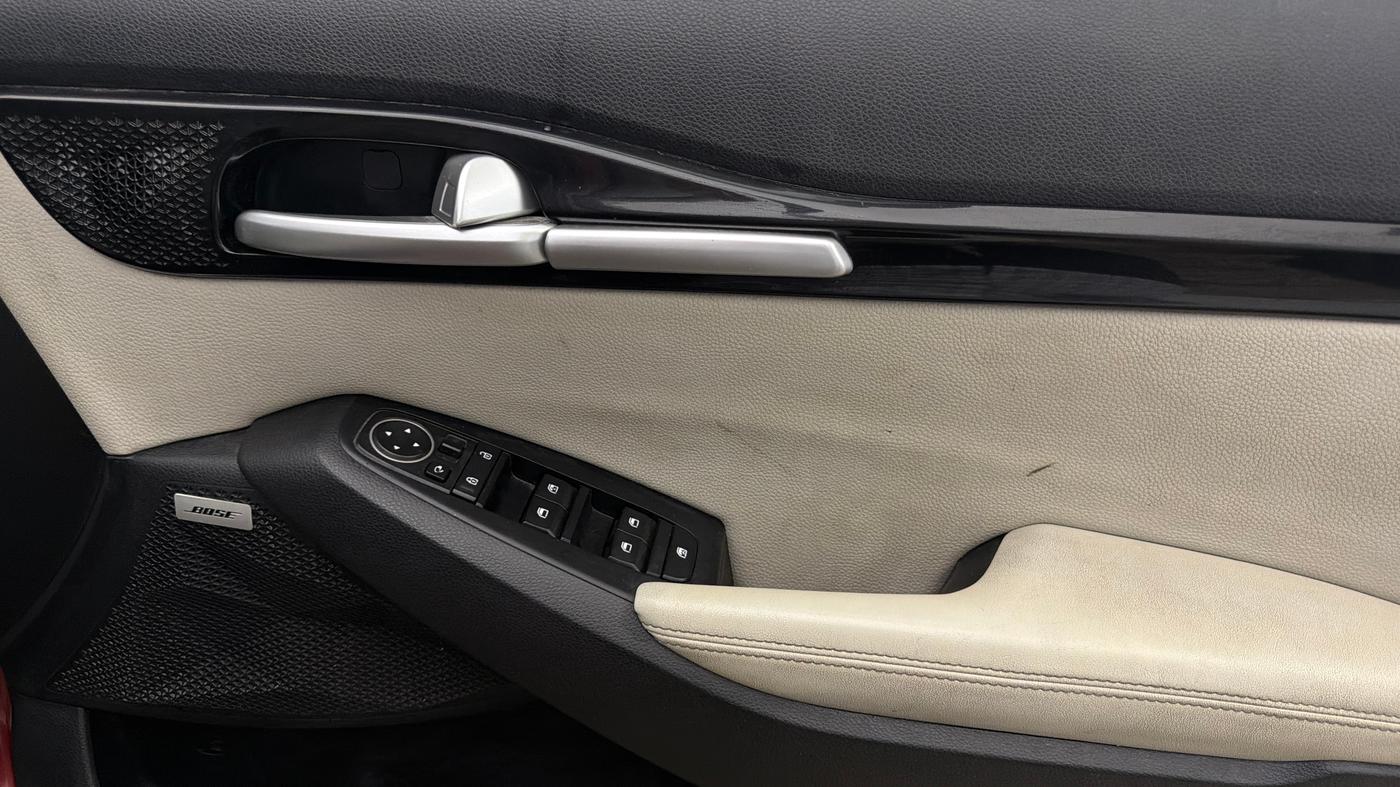 2019 KIA SELTOS HTX PLUS AT1.5 DIESEL, Diesel, Automatic, 1,31,922 km, Driver Side Door Panels Control