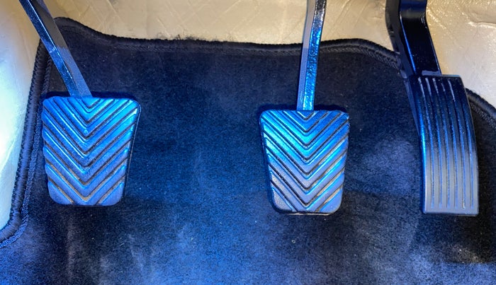 2017 Hyundai Verna 1.6 VTVT SX, Petrol, Manual, 31,198 km, Pedals