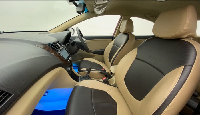 2017 Hyundai Verna 1.6 VTVT SX, Petrol, Manual, 31,198 km, Right Side Front Door Cabin